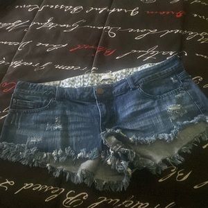 Jean O’Neill shorts